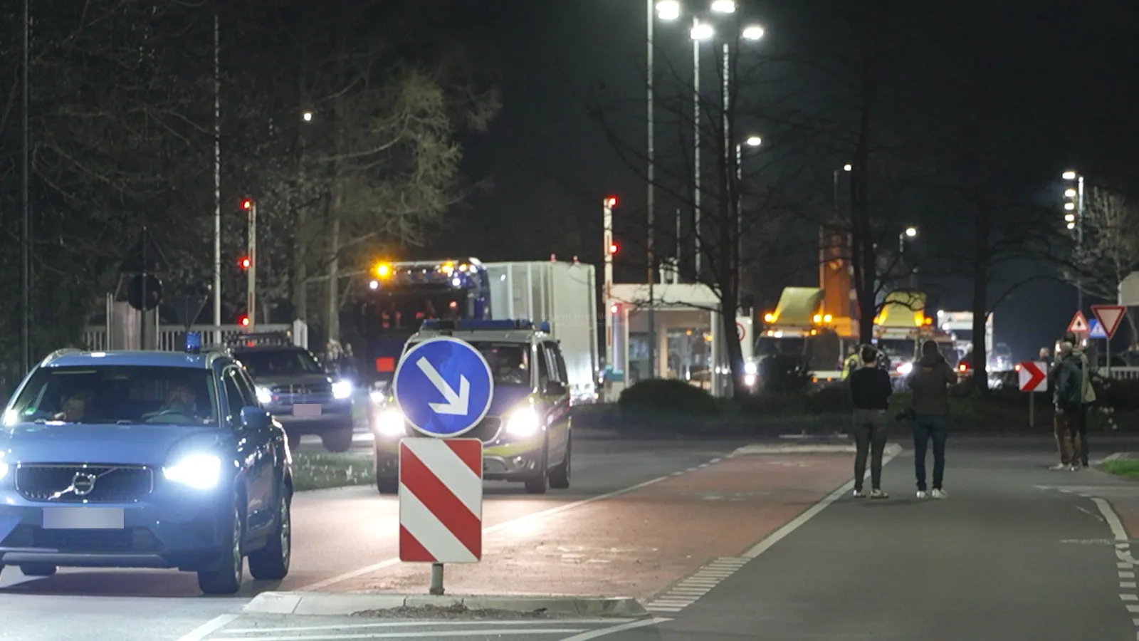Castor-Transport in Jülich startet unter Polizeischutz