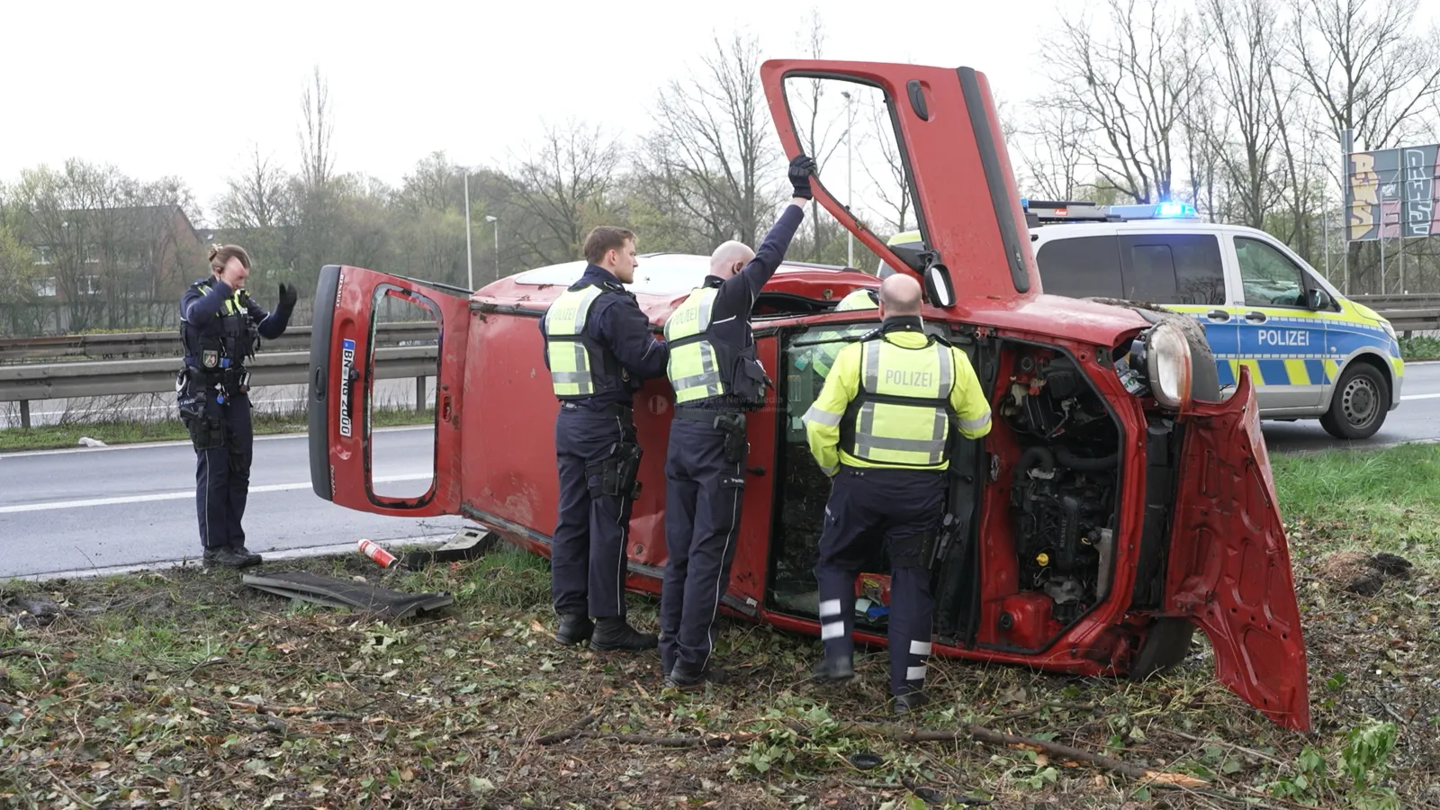 Polizeieinsatz nach Alleinunfall am Kreuz Bonn-Nord