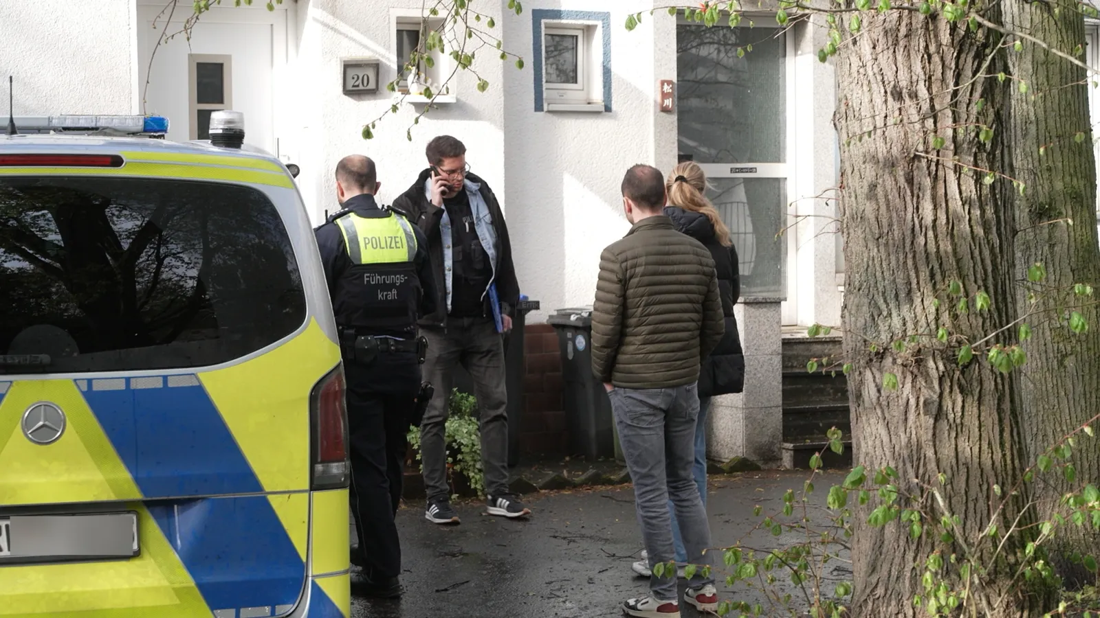 Polizei am Einsatzort nach Explosion in Bonn