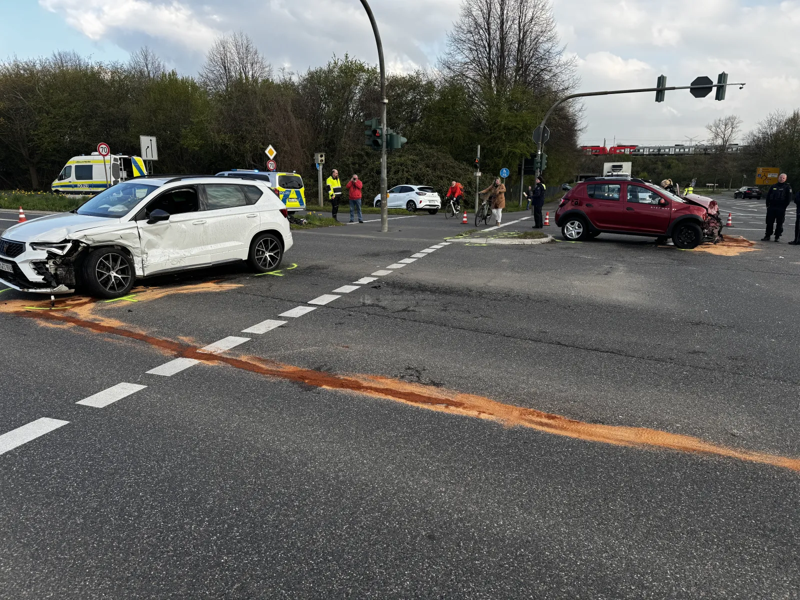 Verkehrsunfall an Kreuzung in Frechen