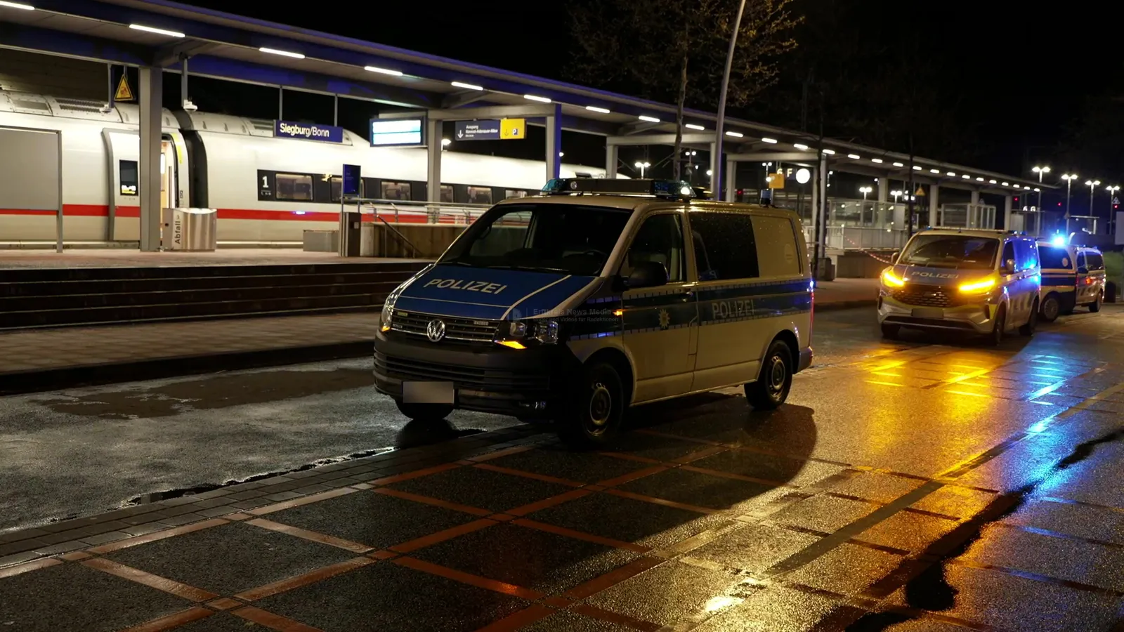 Polizeieinsatz am Bahnhof Siegburg/Bonn nach Vorfall im ICE 19