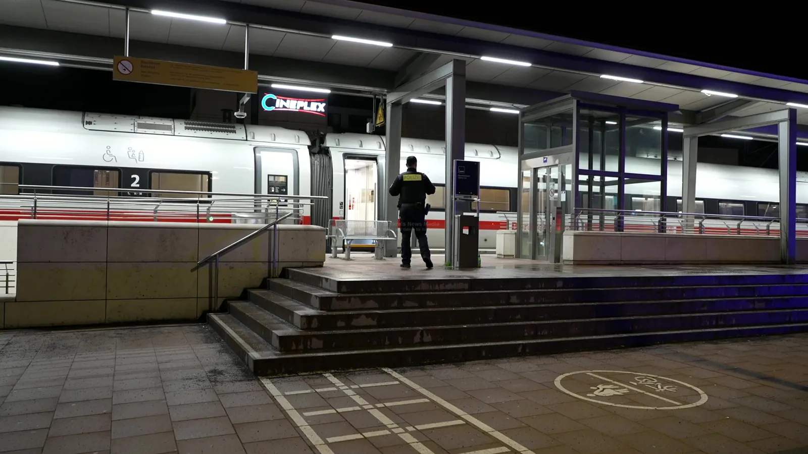 Bundespolizei am ICE-Bahnhof Bonn/Siegburg