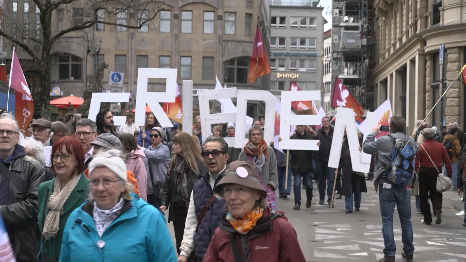 Ostermarsch mit Friedensbotschaft in Köln