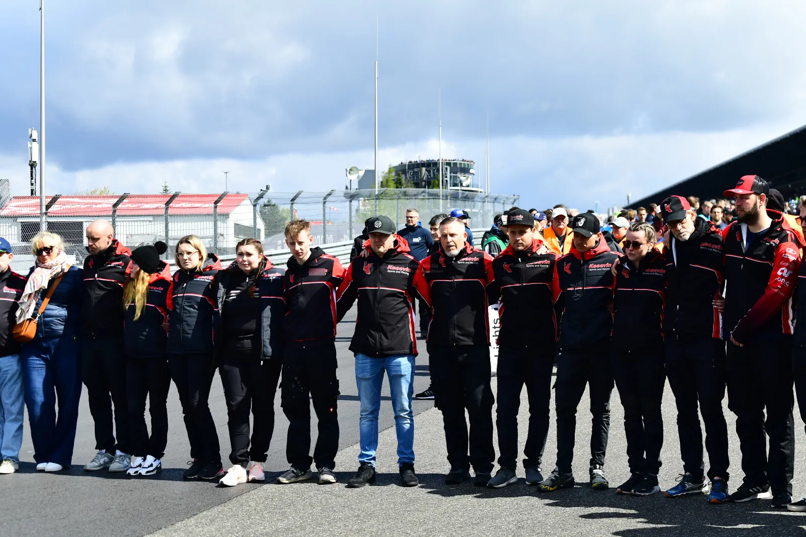 Gedenkminute für Juha Miettinen beim ADAC 24h Nürburgring Qualifiers