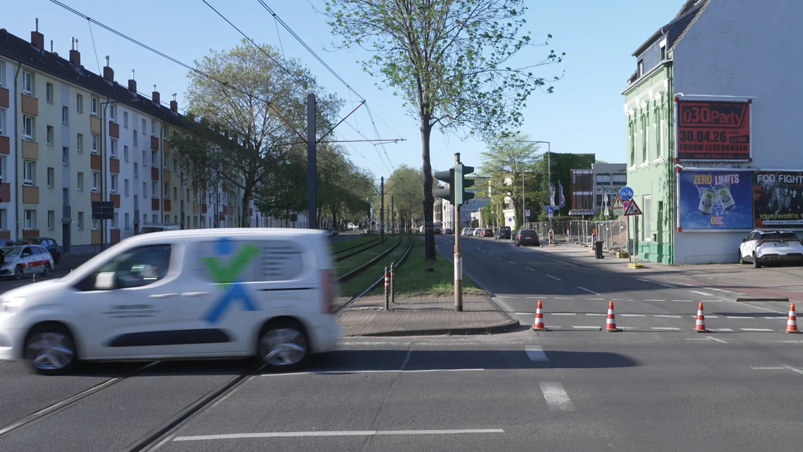 Straßensperre in Köln-Niehl wegen Weltkriegsbombe