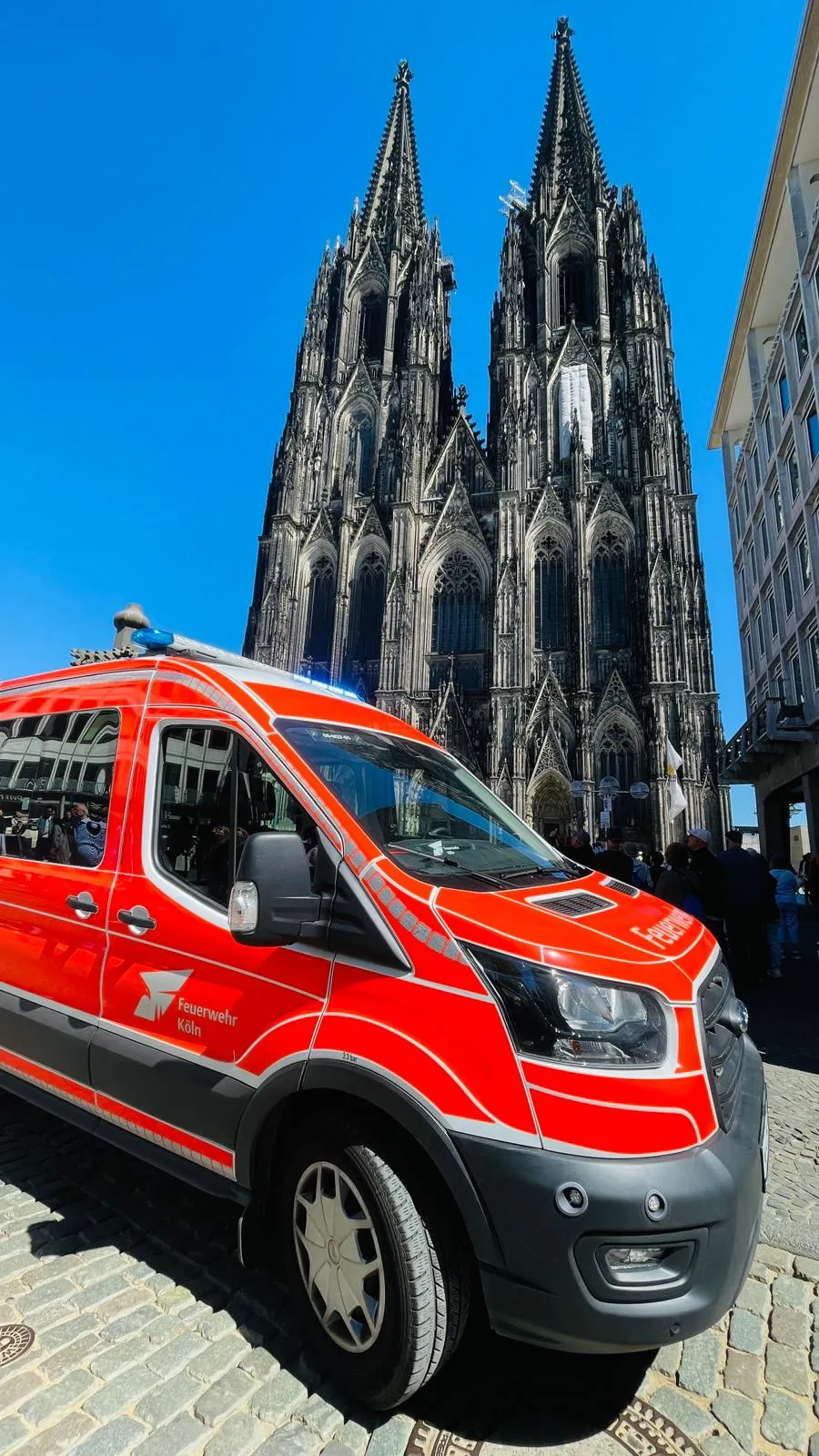 Feuerwehreinsatz am Kölner Dom