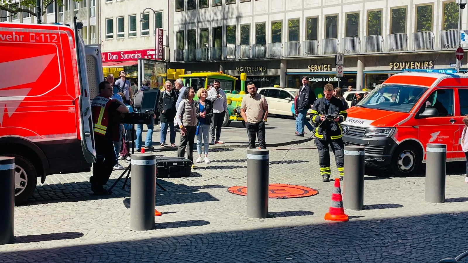 Feuerwehreinsatz am Kölner Dom wegen Rauchentwicklung
