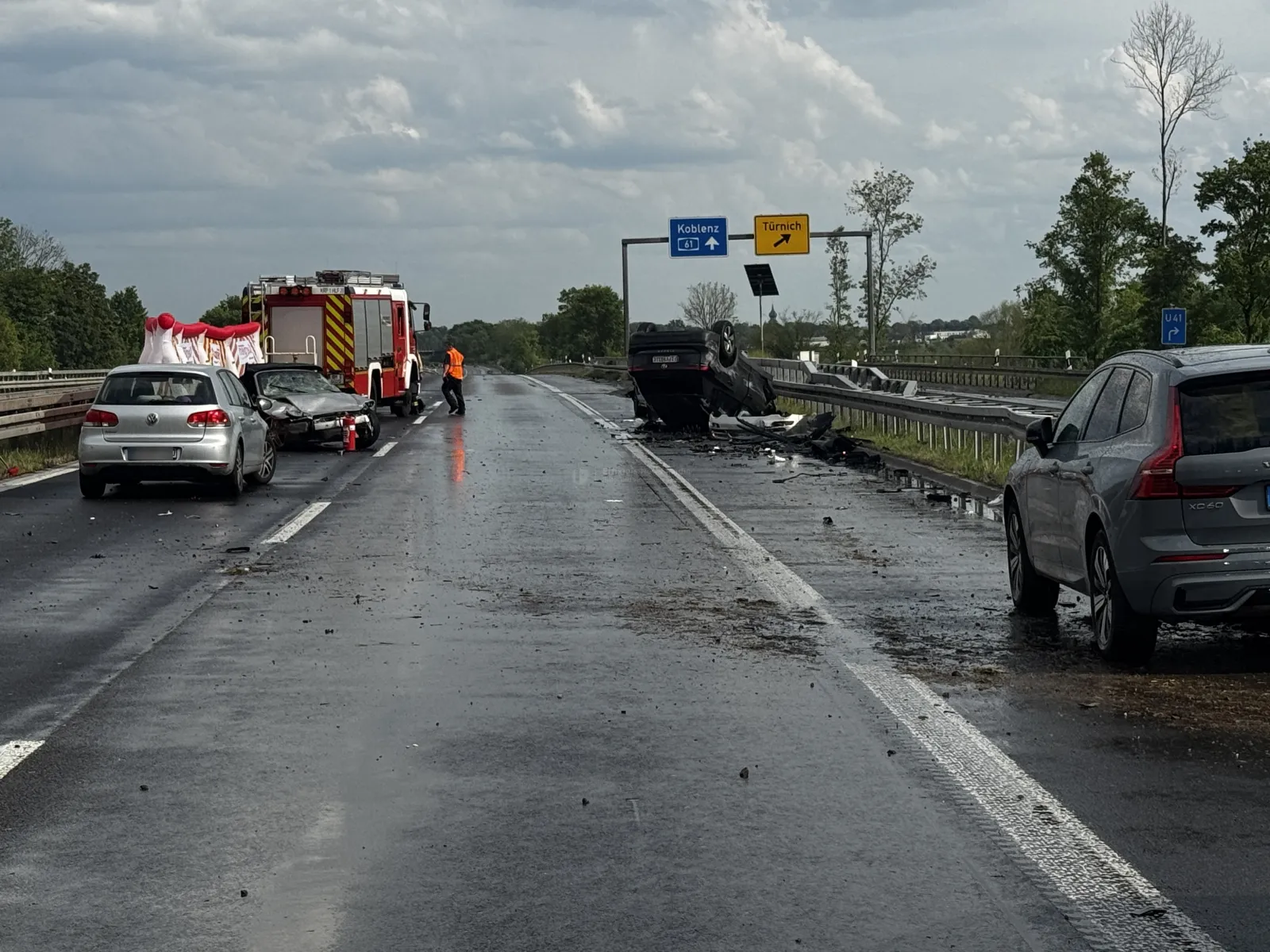 Schwerer Unfall auf A 61 bei Türnich