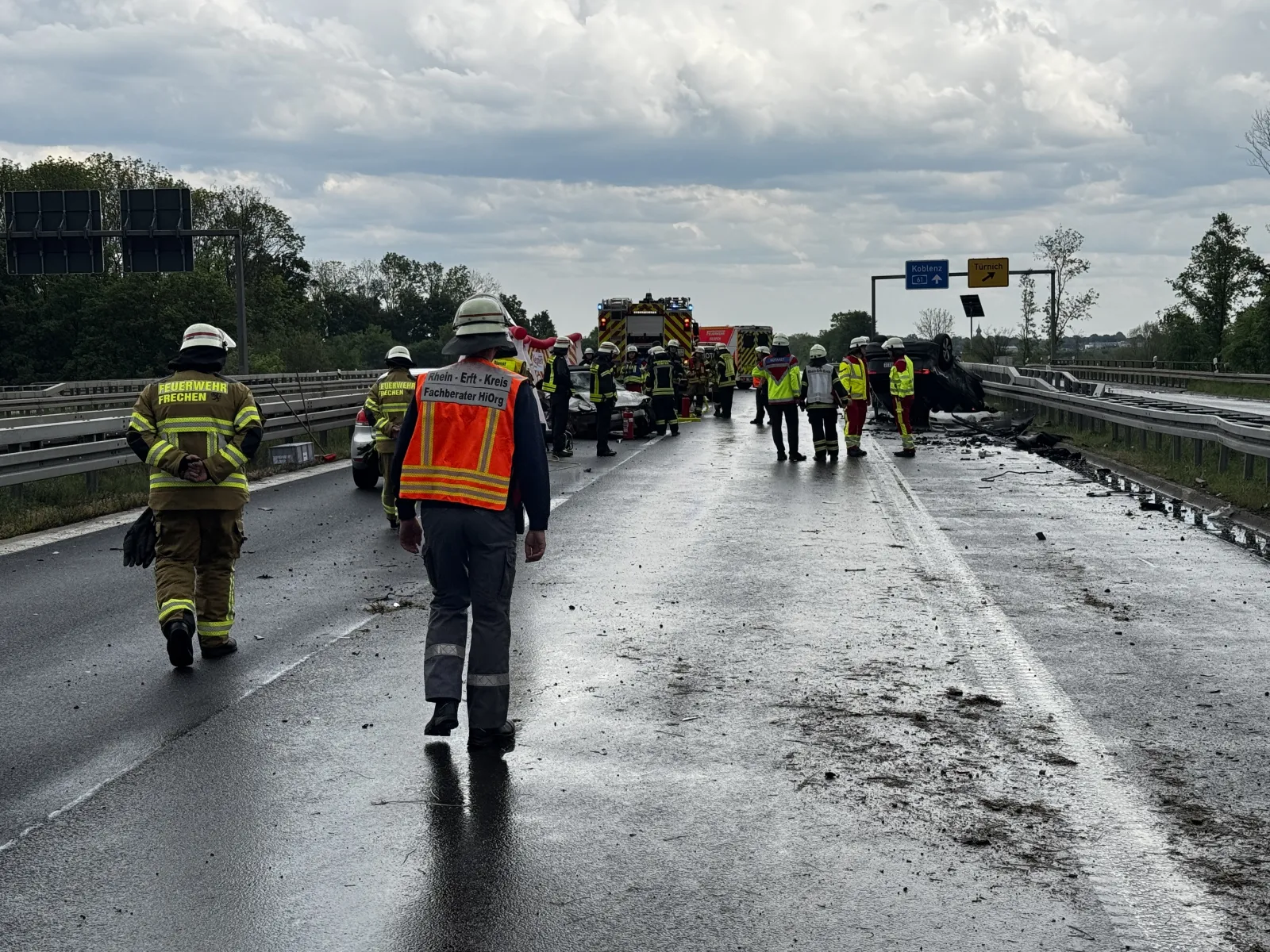 Schwerer Unfall auf der A 61 bei Türnich