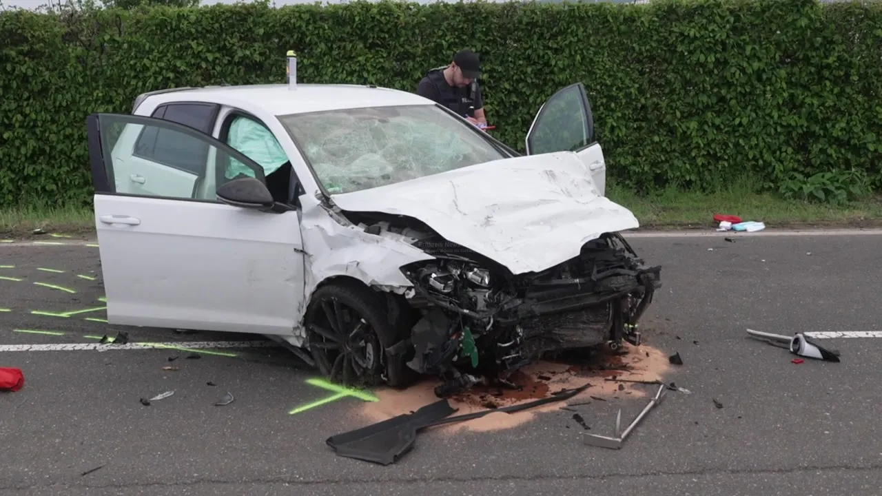 Schwerer Verkehrsunfall auf der L279 bei Bedburg