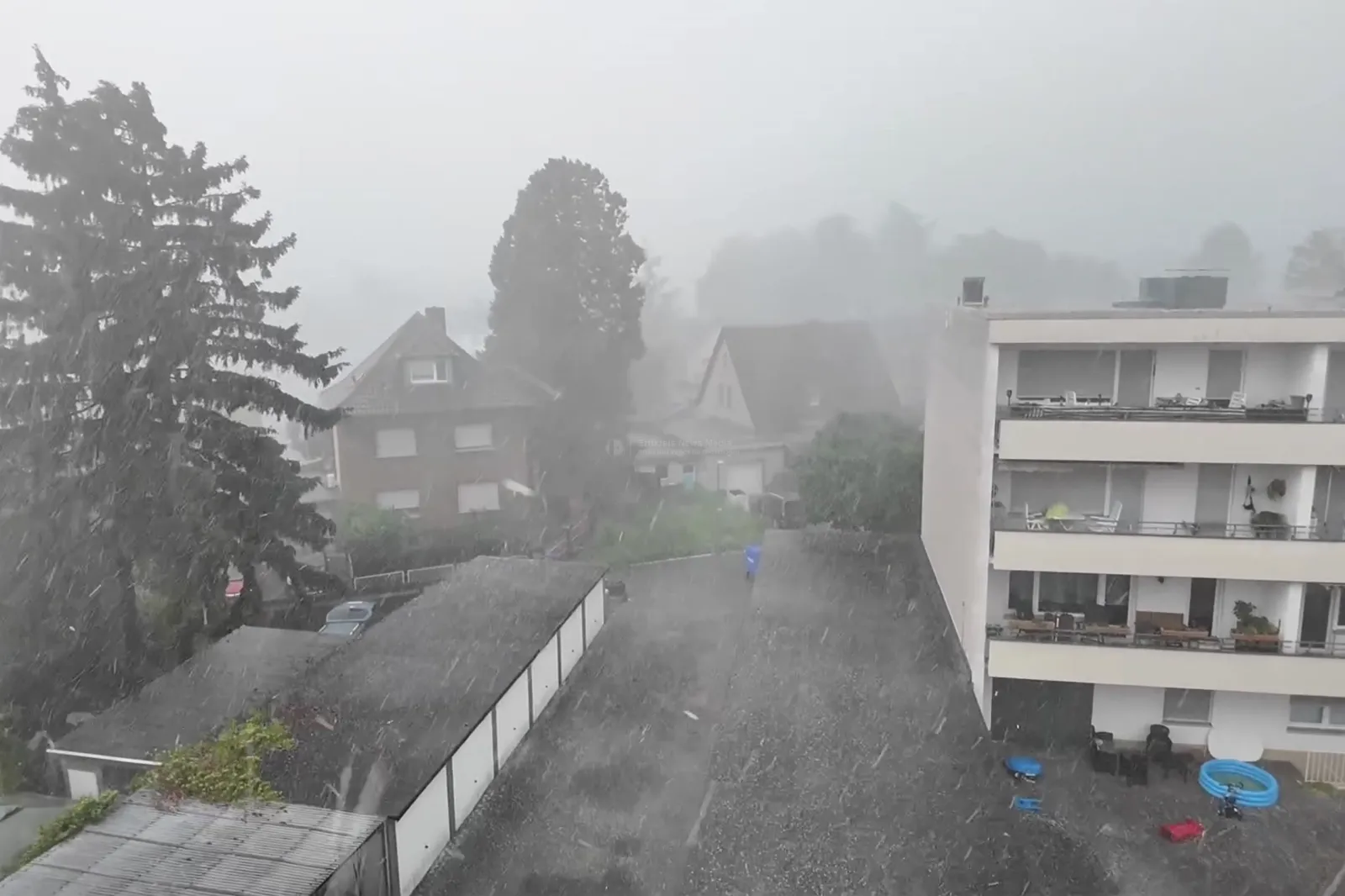 Unwetter in Wesseling mit starkem Regen