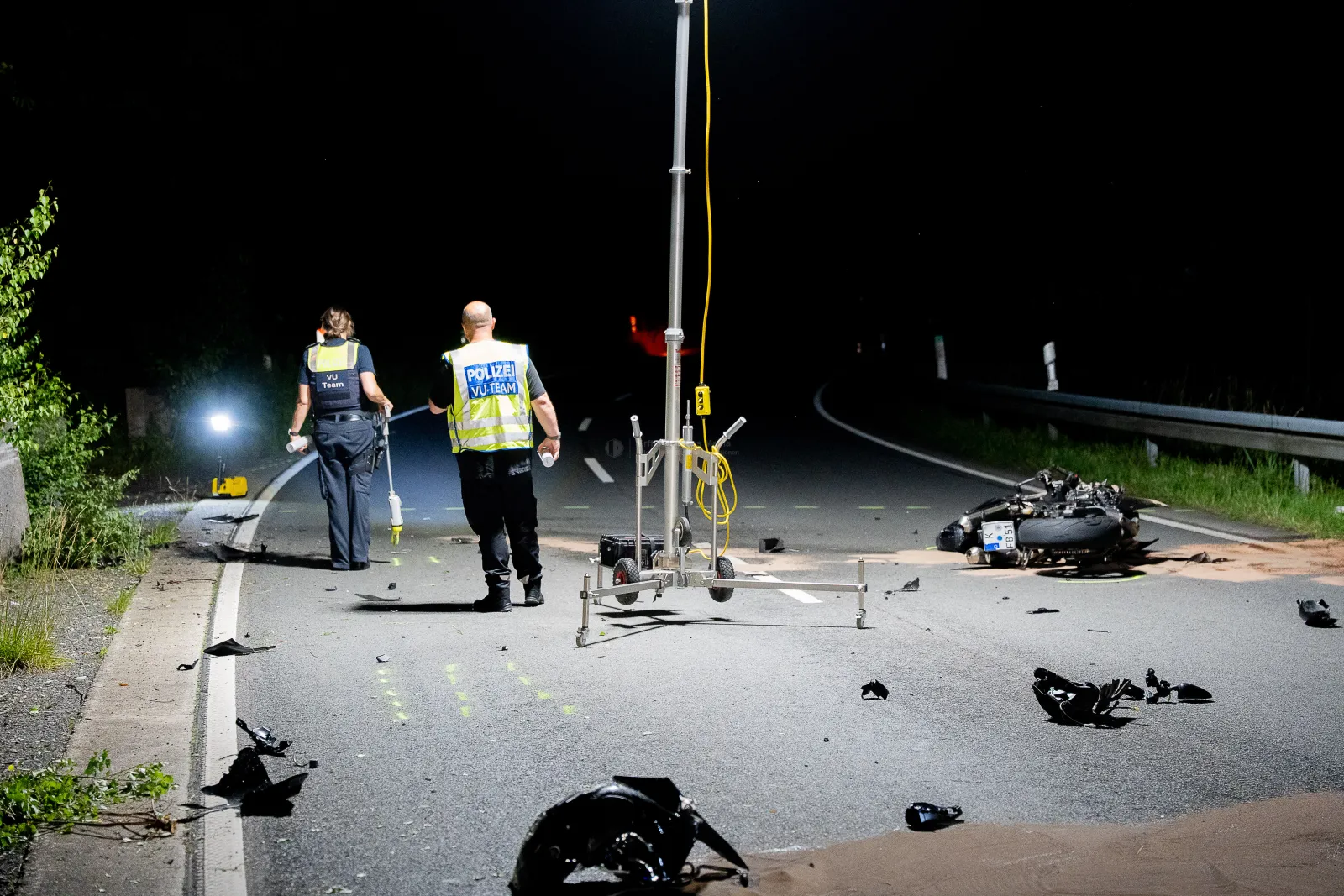 Unfallaufnahme nach Motorradunfall auf alter Kölner Straße