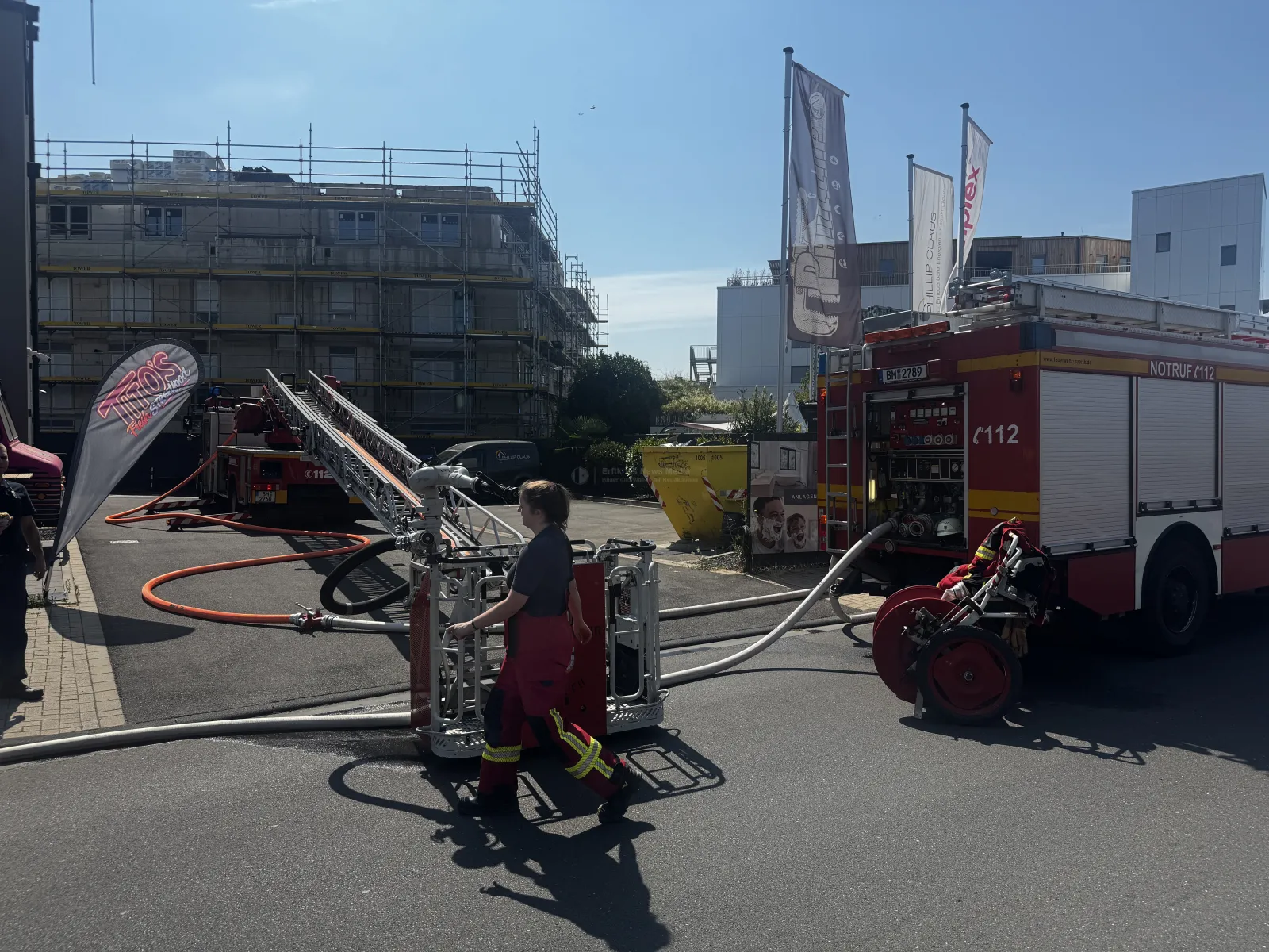Feuerwehr im Einsatz bei Brand in Hürth