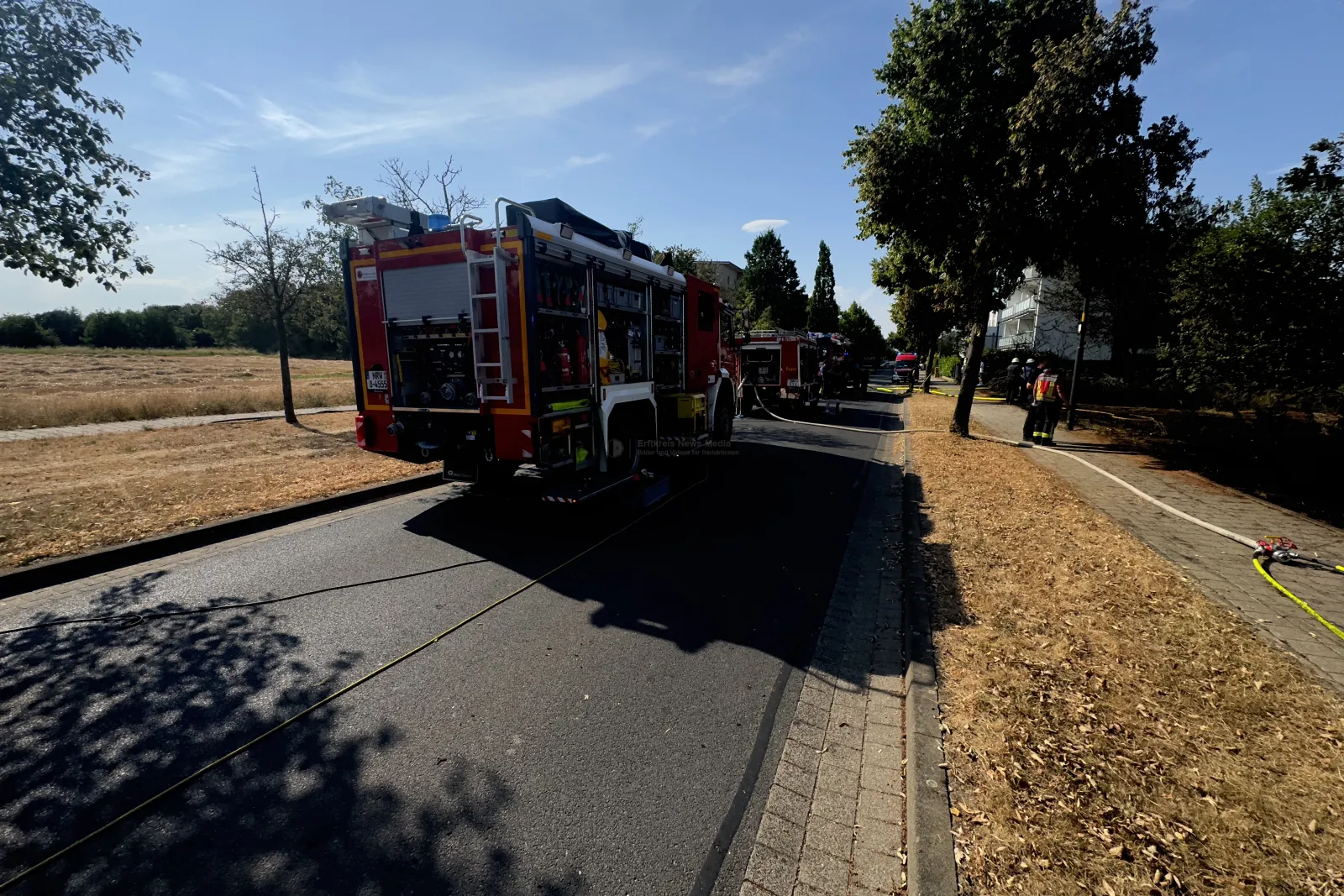Feuerwehreinsatz bei Feldbrand in Kerpen-Sindorf