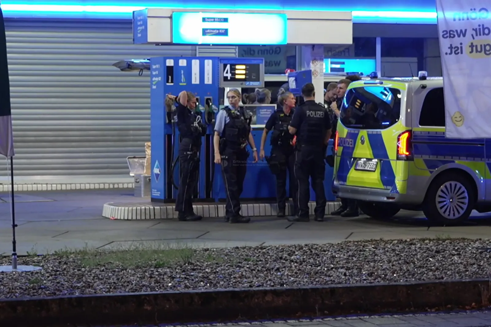 Polizeieinsatz an Aral-Tankstelle nach Auseinandersetzung in Köln-Mülheim