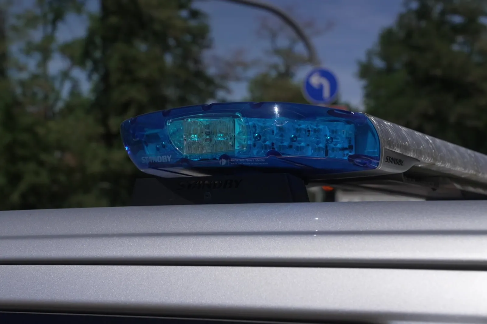 Blaulicht auf dem Dach eines Einsatzfahrzeugs
